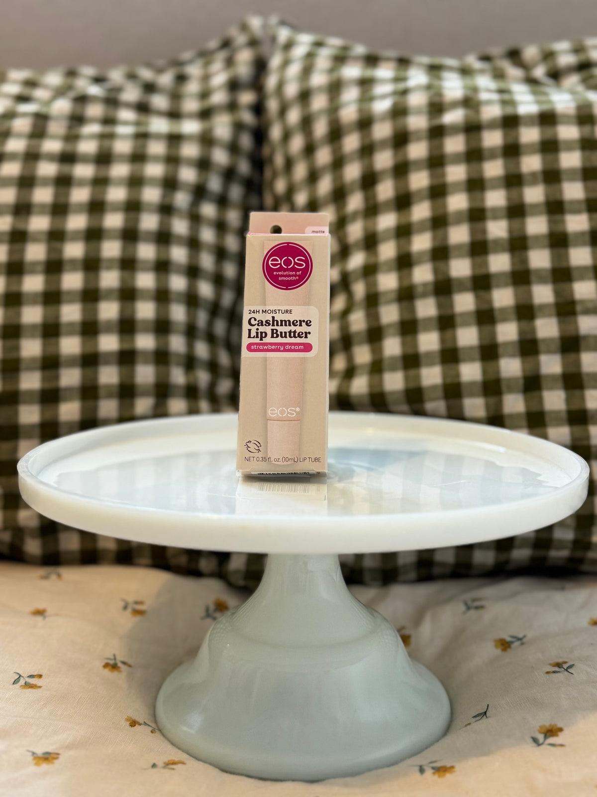 EOS Cashmere Lip Butter - Strawberry Dream