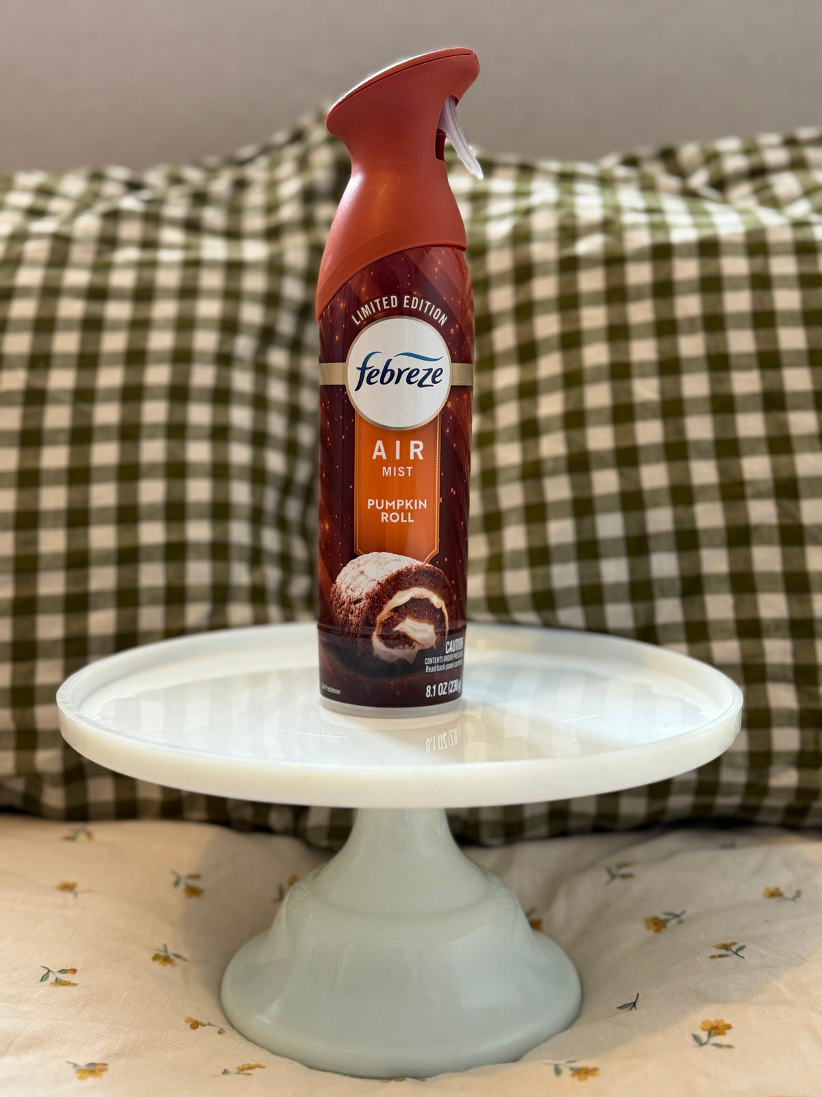 Febreze Air Mist Pumpkin Roll Limited Edition - 230g