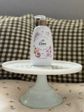 Dove Holiday Treats Hand Wash Sugar Cookie Limited Edition