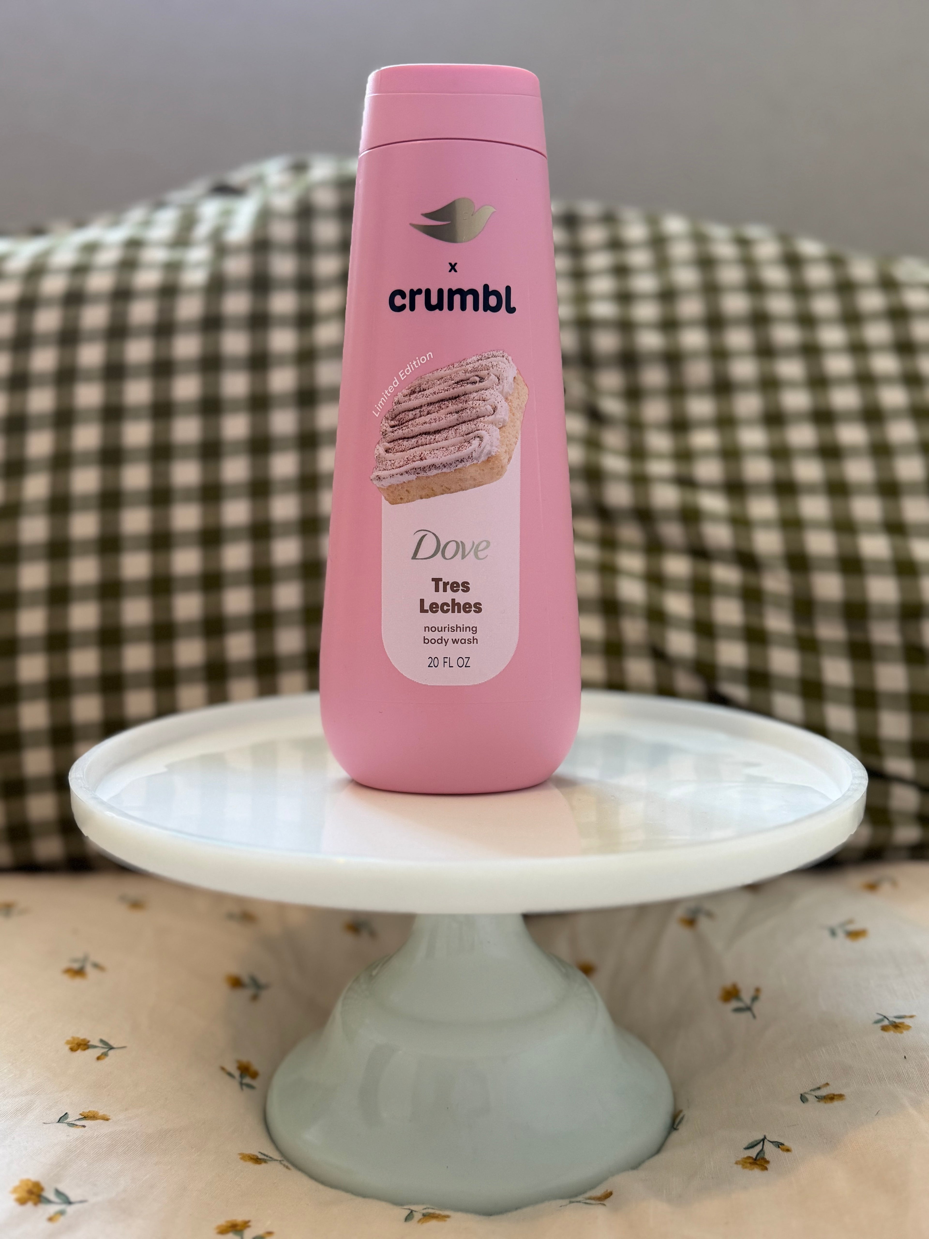 Dove X Crumbl Body Wash - Tres Leches Limited Edition