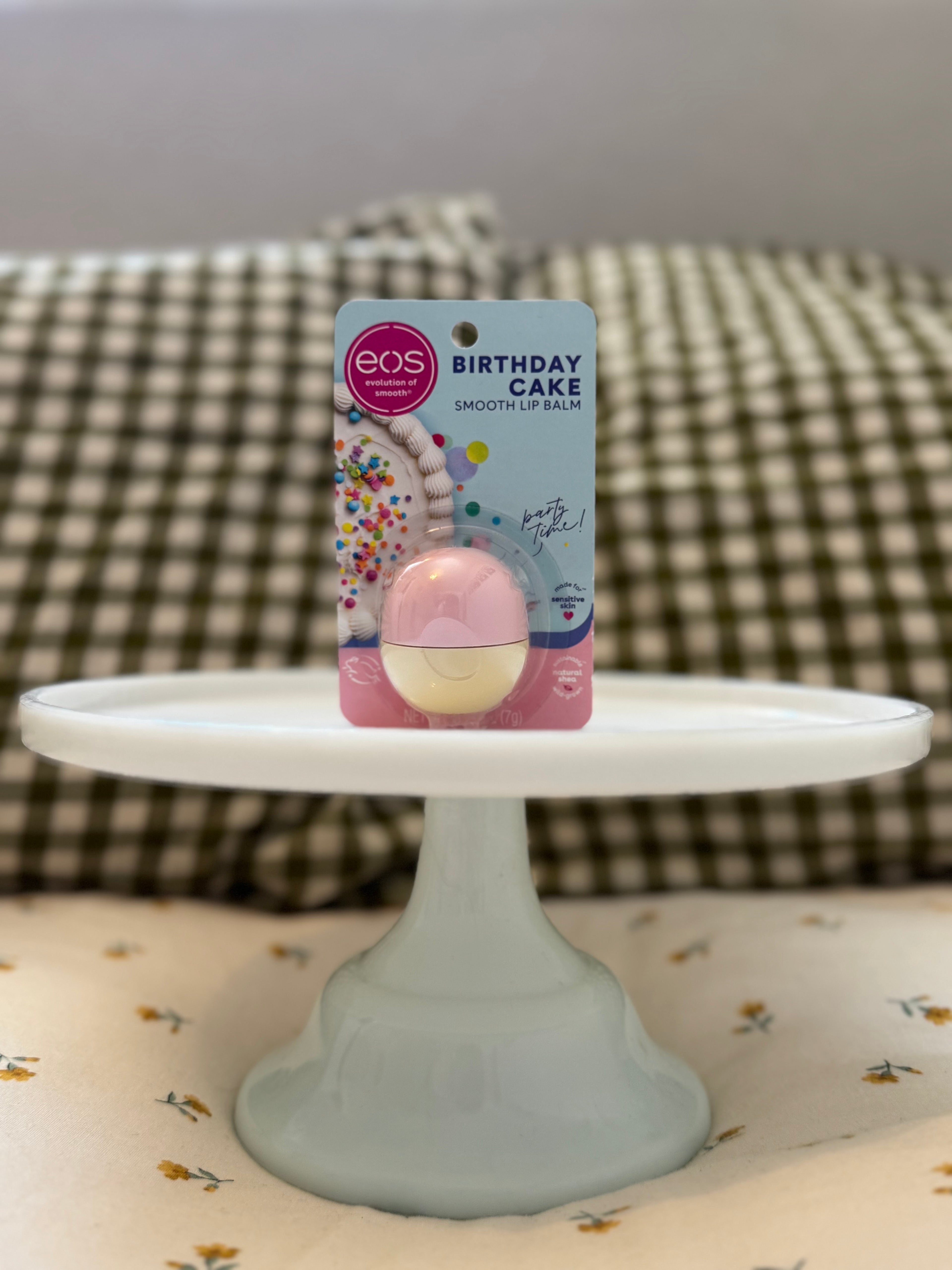 Eos Smooth Lip Balm Ball - Birthday Cake